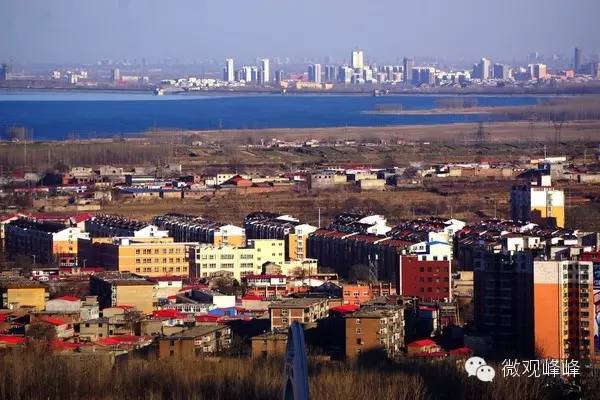 只有站得高才能望见远处的风景,鸟瞰峰峰