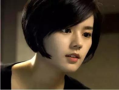 鼻子垫的太往上了,鼻子垫得不高是不是不容易歪