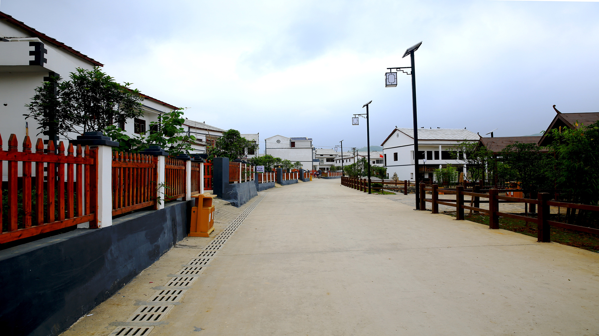 看看如今旧州镇终于找到了历史上夜郎自大的底气