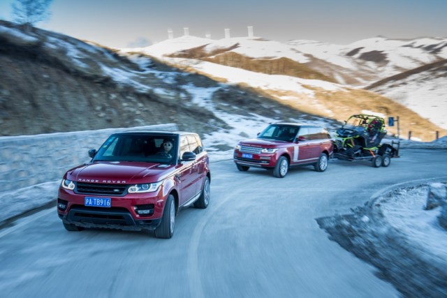 路虎揽胜运动版越野性能测试,2022款路虎揽胜运动深度测评