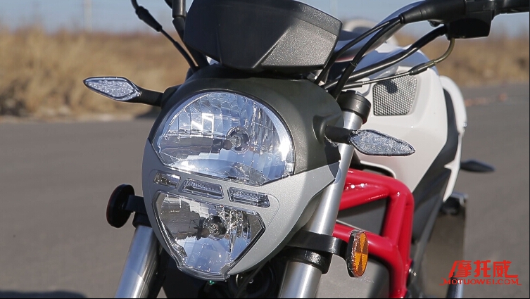 银钢怪兽150摩托测评,银钢小怪兽摩托车动力升级
