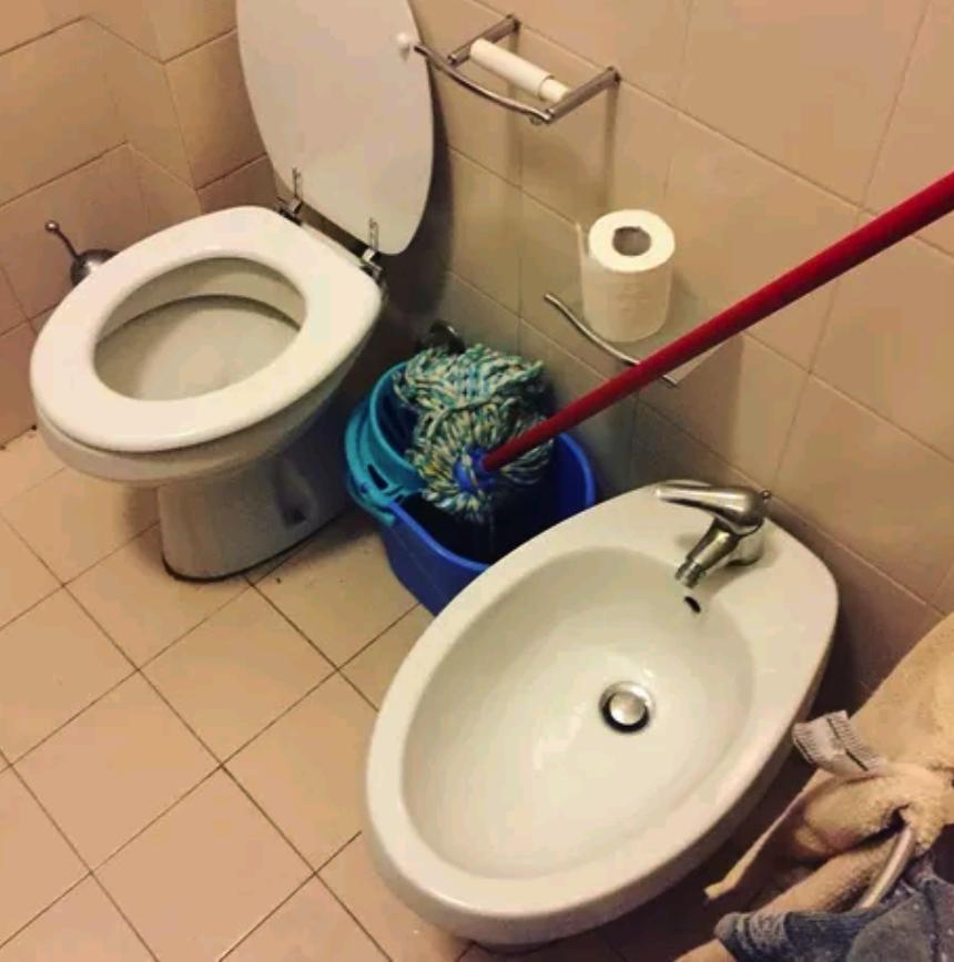 同学，别在“马桶”里泡脚啦