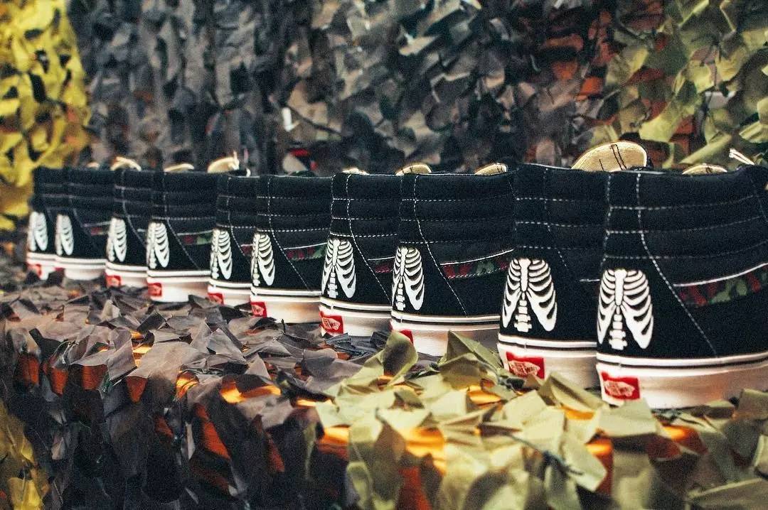 为什么supreme衣服溢价,supreme为什么s码贵