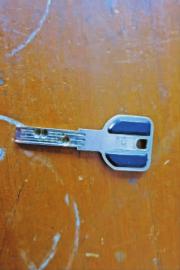 你家的防盗门锁真的安全吗,防盗门锁不容易关上