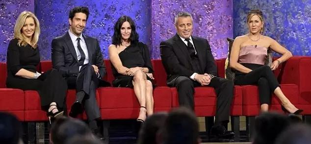 鼓掌|1000美元不到,也有时髦包包