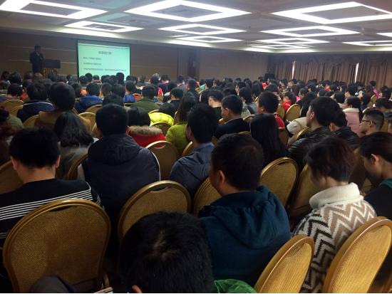 小辣椒全员大会｜在千亿市值公司上班是怎样的体验？