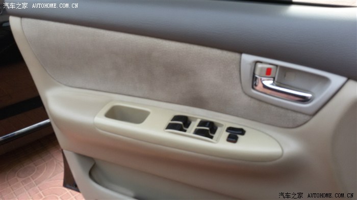 开了十年的丰田花冠,开了十年的丰田