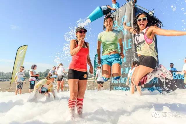 有了这些超美装备，你也能成跑圈女神！