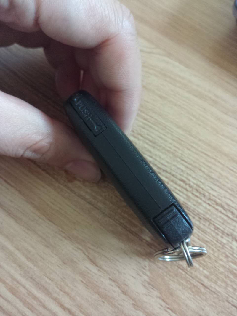 4s店换车钥匙电池多少钱一个,4s店车钥匙换电池多少钱