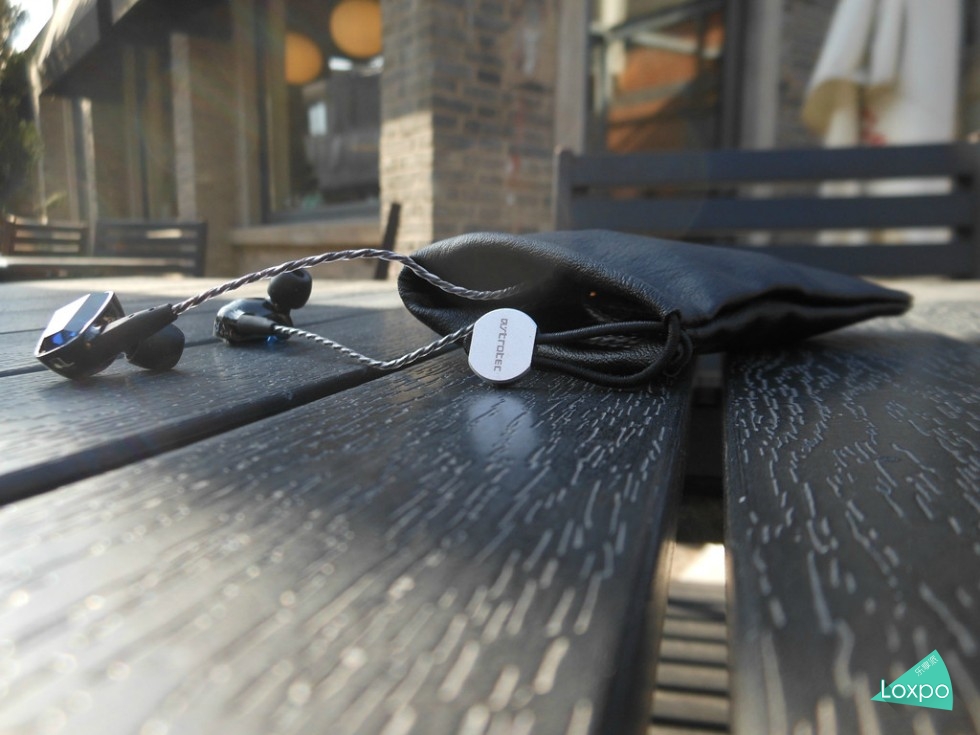 颜值出纵、音质并重-----阿思翠GX40