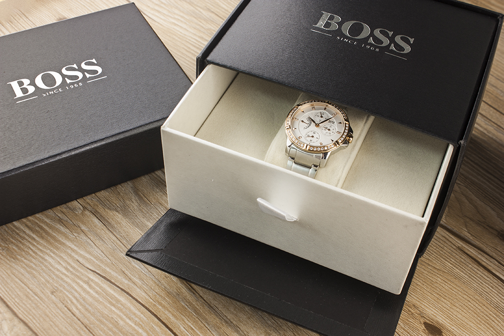 手腕上的公主，BOSS绚丽水晶腕表，帮你表达爱