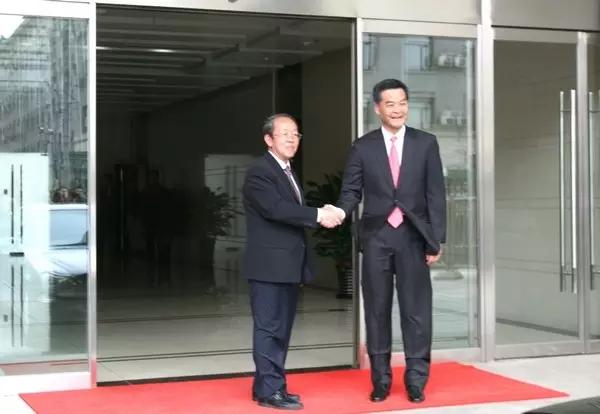 被“乌龙”的正部级官员王光亚有多特别?