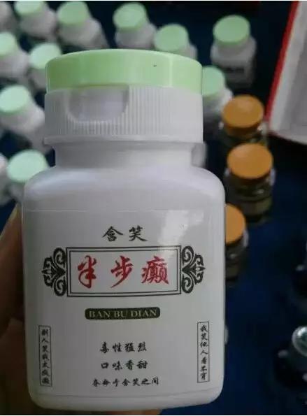 小孩的书包都藏了啥,小孩的书包里有什么东西