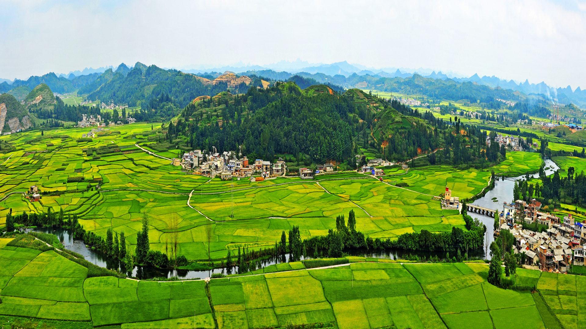 看看如今旧州镇终于找到了历史上夜郎自大的底气