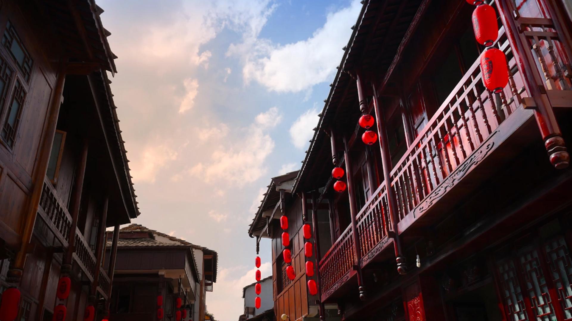 看看如今旧州镇终于找到了历史上夜郎自大的底气