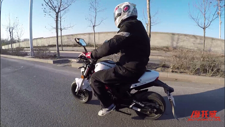 银钢怪兽150摩托测评,银钢小怪兽摩托车动力升级