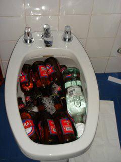 同学，别在“马桶”里泡脚啦