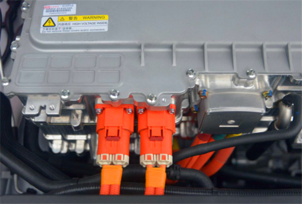 比亚迪秦ev抢先体验,2022比亚迪秦plusev新款