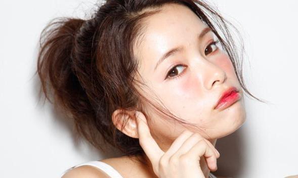 小孩用吃饺子的醋洗脸脸会变白吗,用什么洗脸能让脸变白