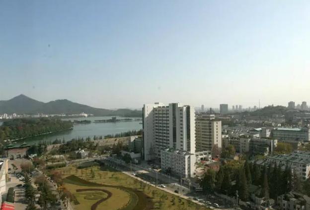 目前南京哪个医院看病好,南京江北新区三甲医院有哪些