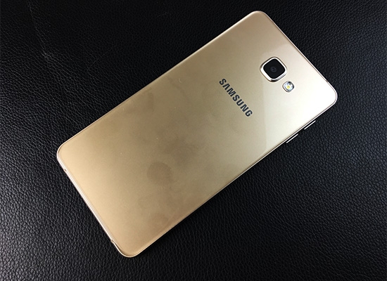 三星galaxya系列最好手机,6.55英寸三星amoled全面屏