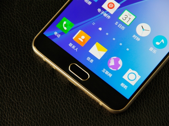 三星galaxya系列最好手机,6.55英寸三星amoled全面屏