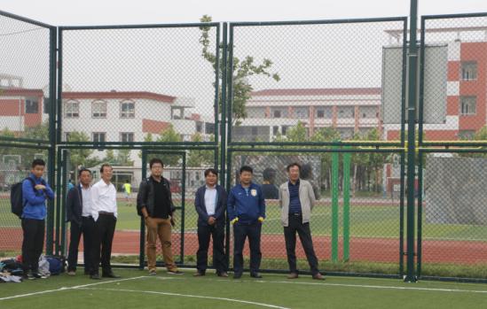 江苏苏宁足球俱乐部走进宿豫区大兴中心小学，助力校园足球发展