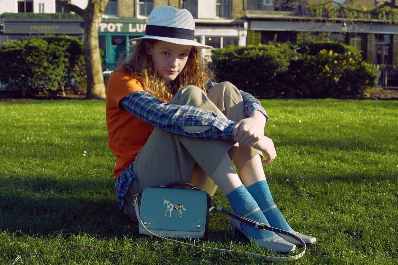 鏈翠俊鎯犻噾瑁曡礊,閲戣璐炴柊鍓ф垜鐨勬伓榄旂┛鎼埍椹粫