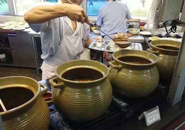 说来惭愧，我的大学不过就是成都所有高校中最好吃的！