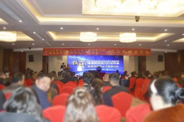 这块牌子不得了,鹰潭很多老板为此坐到了一起!