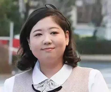 休息日没事干,休息日吃饭看电影