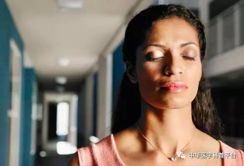 中医治疗紧张性头痛的方法,怎么缓解紧张头痛