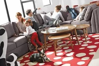 趣味｜我在一间有1000只米奇的房间里待了一小时