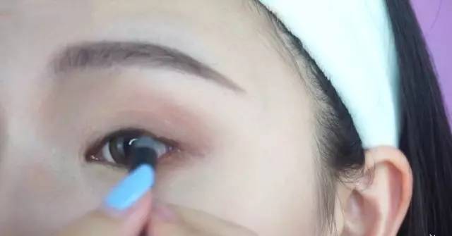 混迹职场江湖,哪能不妆一妆