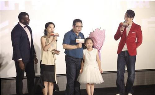 《中国推销员》非洲拍摄遇2次恐袭剧组人员被枪指头