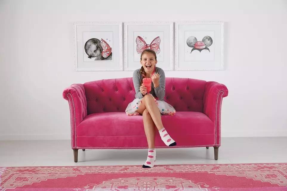 趣味｜我在一间有1000只米奇的房间里待了一小时