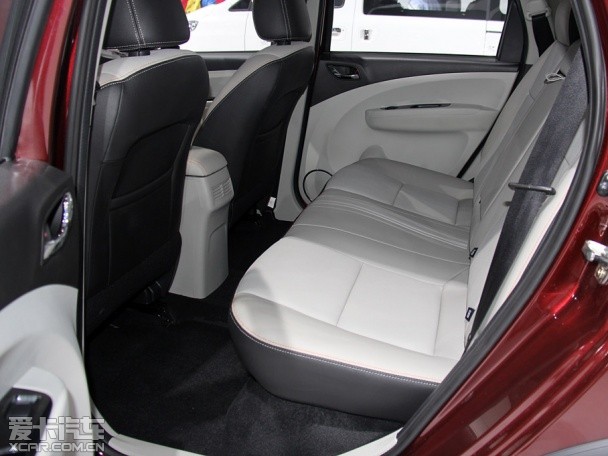 16年东风景逸xv尺寸,东风风行景逸xv报价及图片