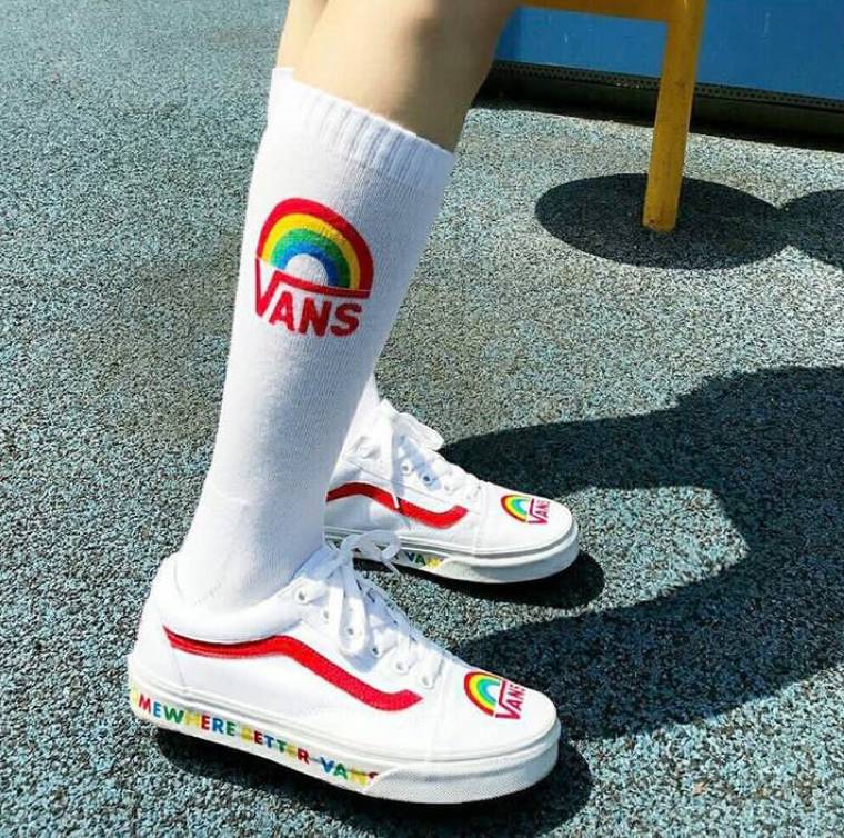 一脱鞋脚臭咋办,球鞋容易臭怎么除臭的有效方法