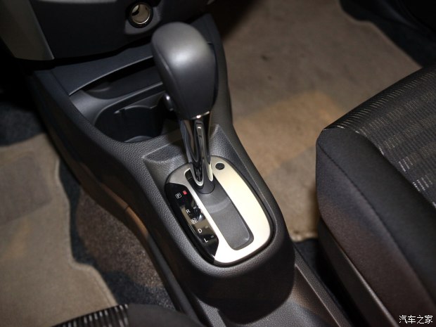 日产骊威2017款报价二手,日产骊威2015出厂价格