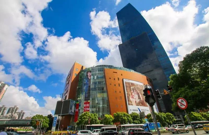 长宁区常规户外广告包括,微信附近怎么打广告