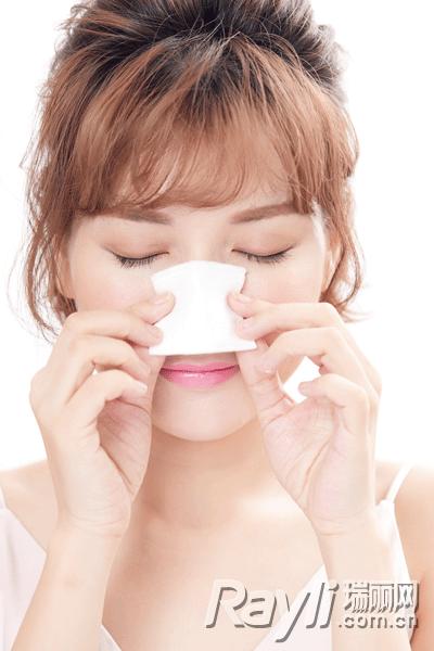 李沁牙齿黄不黄,李沁以前的牙齿有多黄