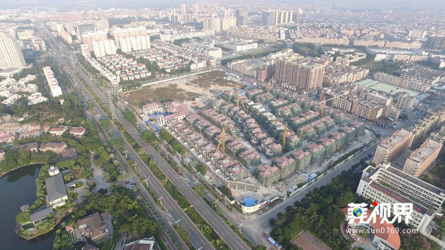 上帝视角下的龙潭,上帝视角下的希腊