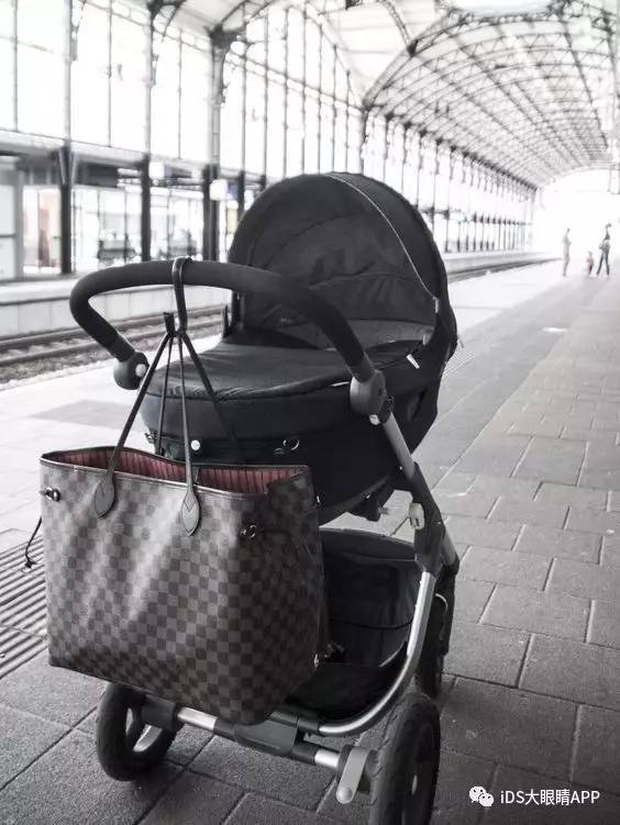 撞脸撞衫撞包,撞包撞衫