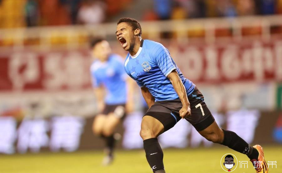 欠薪离队？一去不复返！“足球城”德比战前，超越外援疑似失联！