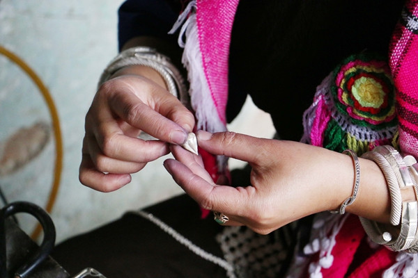 新疆手工银饰,广西少数民族手工银饰