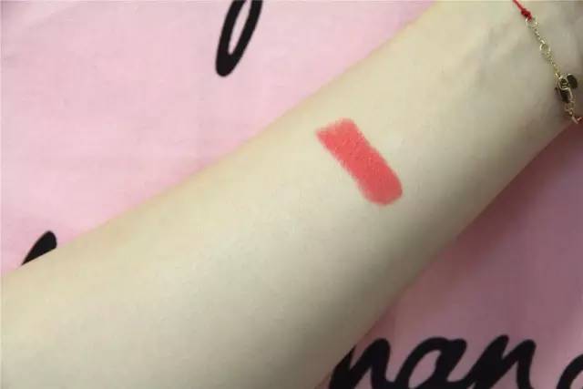 2020平价口红色号排行榜前十名,复古玫红平价学生口红10元以下