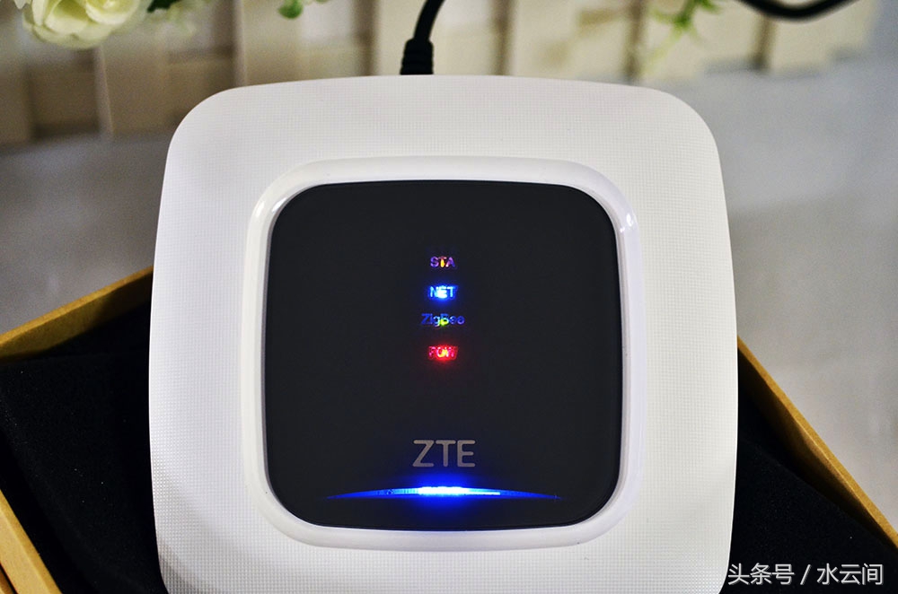 解锁智能门锁,中兴智能门锁安全锁怎么用