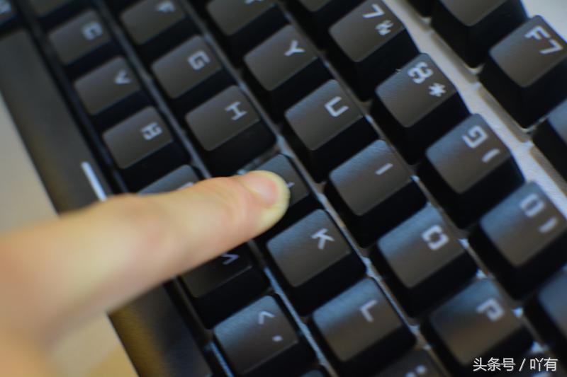 最帅的有弧度的机械键盘,性价比最高的入门级机械键盘