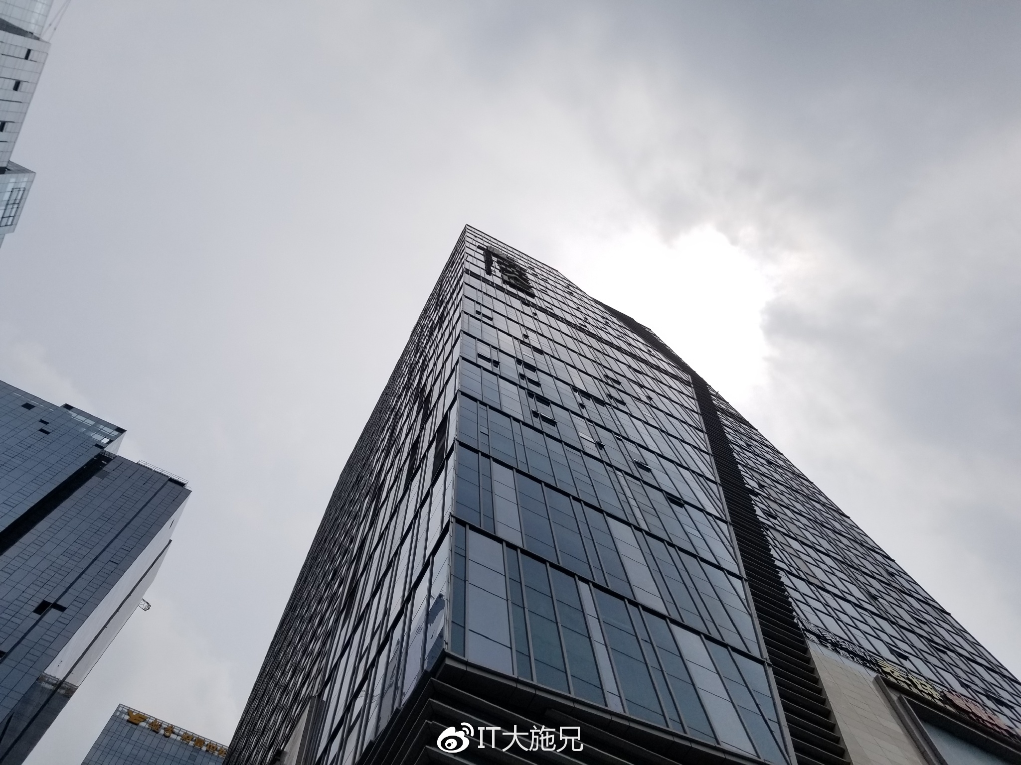 三星s8体验,三星s8轻奢版屏幕测试