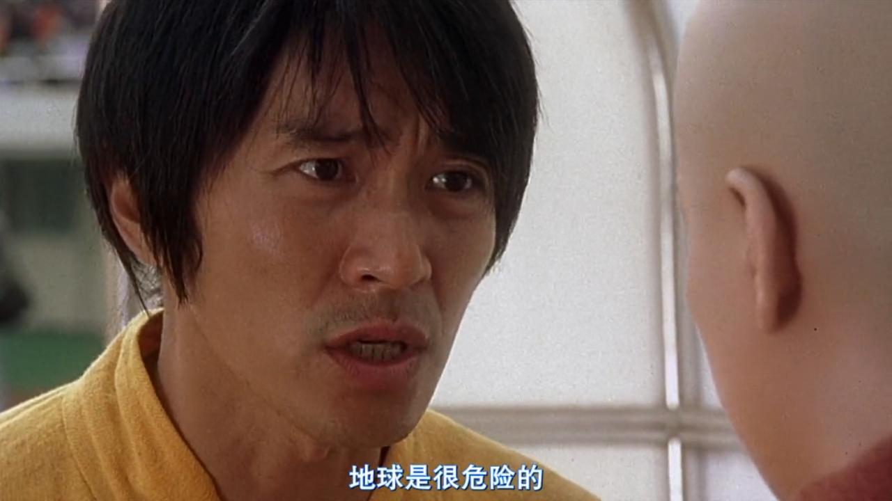 赵薇少林足球光头上场,少林足球赵薇为什么不剃光头